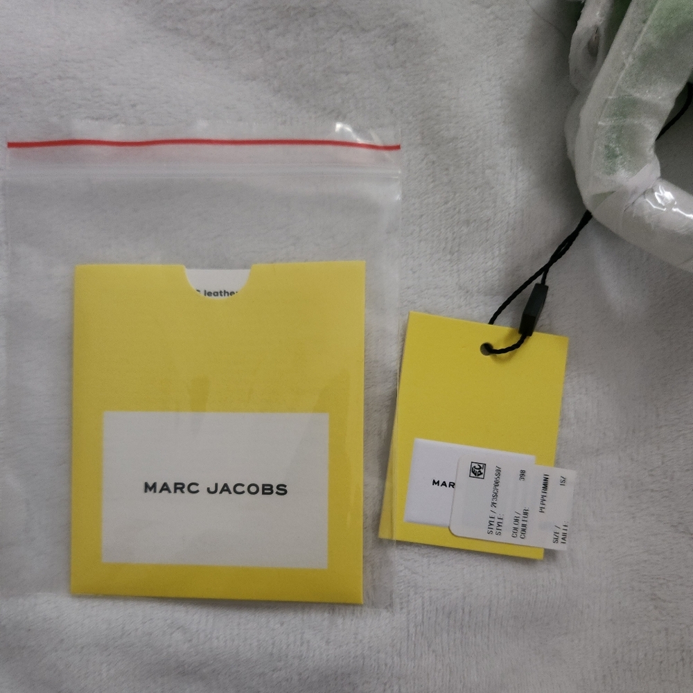Marc Jacobs The Nano Tote Bag Charm Peppermint Green Authentic NWT - Picture 8 of 8